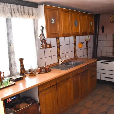 Borina Koliba Bora's Razanj
